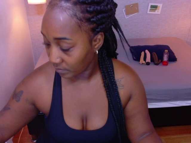kiara-evanss live cam on BongaCams