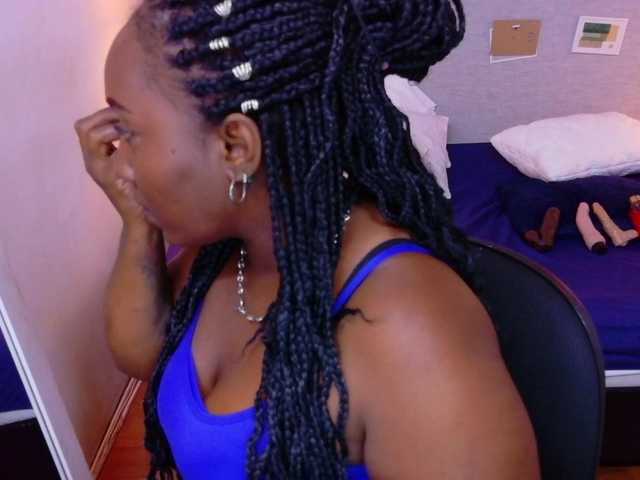 kiara-evanss live cam on BongaCams