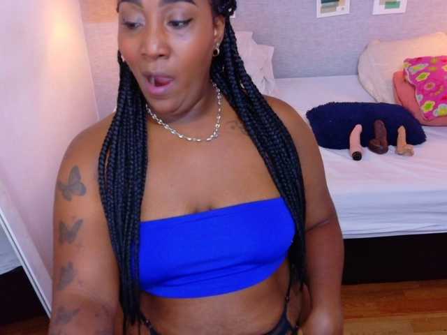 kiara-evanss live cam on BongaCams