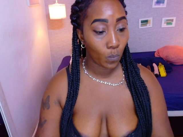 kiara-evanss live cam on BongaCams