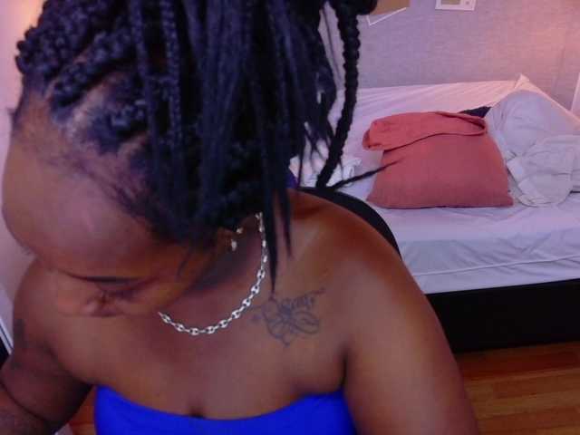 kiara-evanss live cam on BongaCams