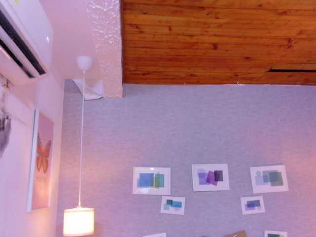 kiara-evanss live cam on BongaCams