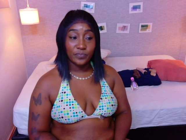 kiara-evanss's BongaCams show and profile