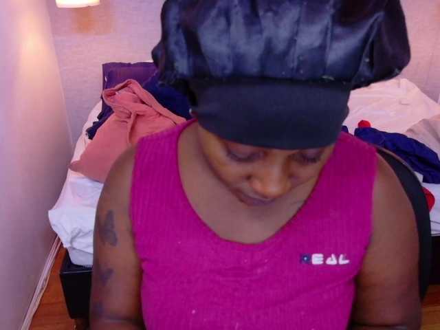 kiara-evanss live cam on BongaCams