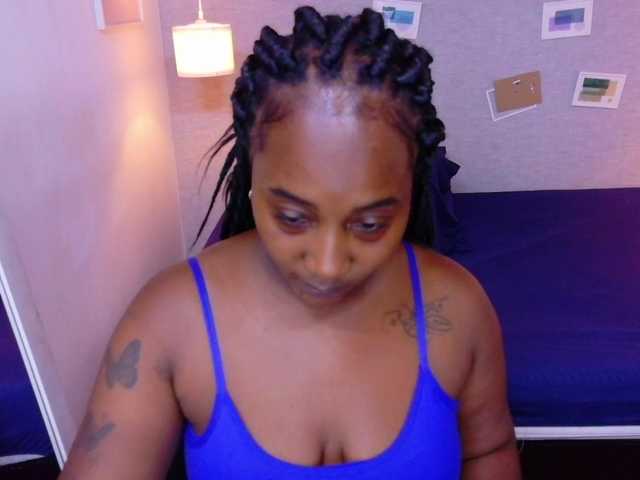 kiara-evanss live cam on BongaCams