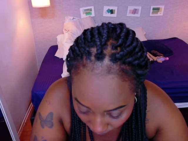 kiara-evanss live cam on BongaCams