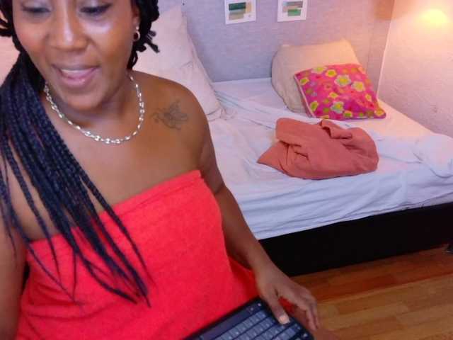 kiara-evanss, en directo ahora en BongaCams