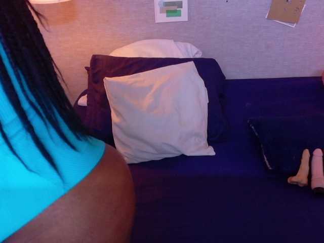 kiara-evanss live cam