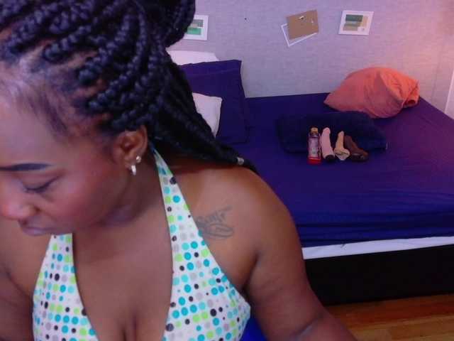 kiara-evanss live cam on BongaCams