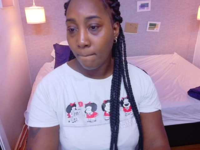 kiara-evanss live cam on BongaCams