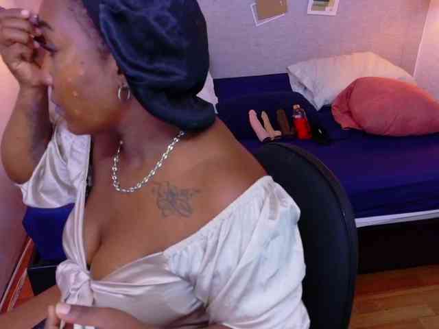 kiara-evanss webcam