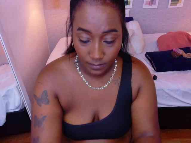 Modelo: kiara-evanss