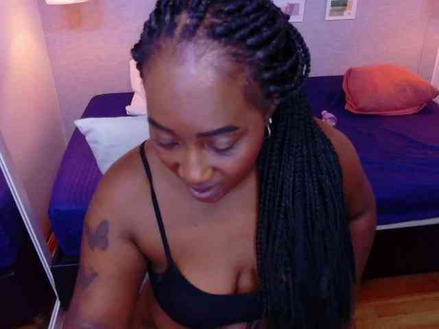 kiara-evanss Live Webcam on BongaCams