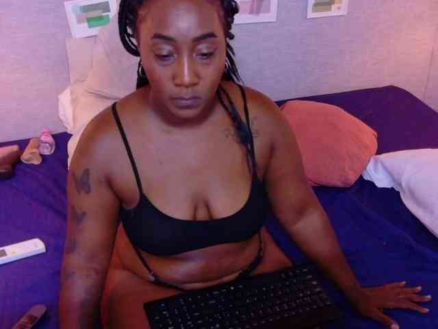 kiara-evanss Live Webcam on BongaCams