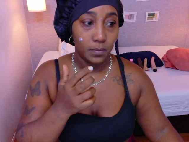 kiara-evanss webcam