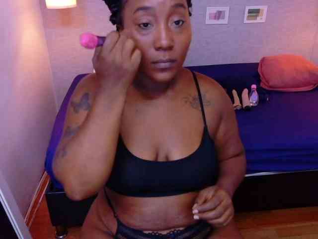 kiara-evanss Live Webcam on BongaCams