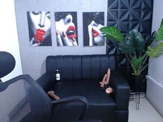 Valentina-mature