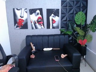 Valentina-mature