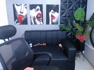 Valentina-mature