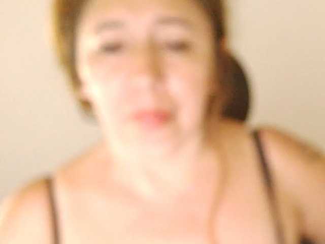 Valentina-mature live cam preview