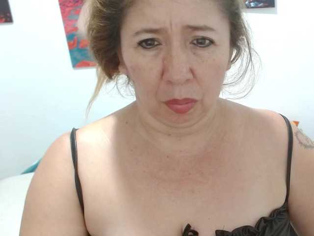 Valentina-mature live cam on BongaCams