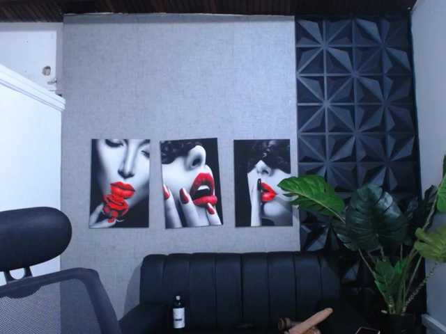 Valentina-mature