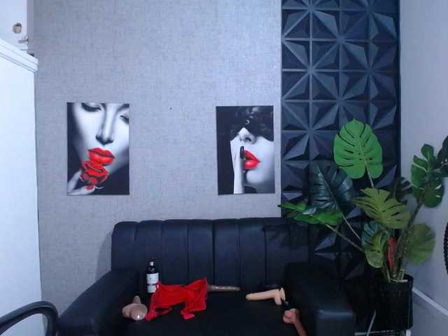 Valentina-mature live cam on BongaCams