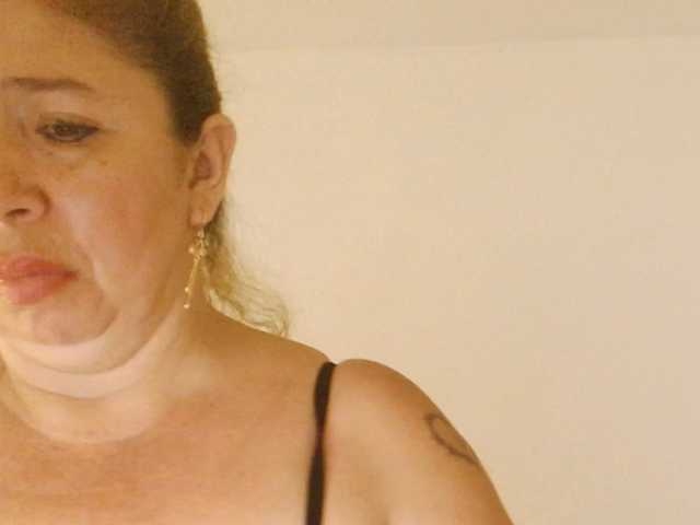 Valentina-mature live cam on BongaCams