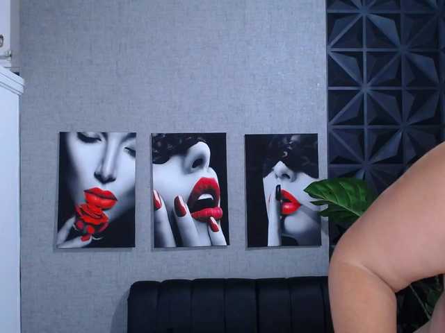 Valentina-mature