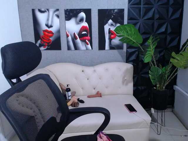 Preview of valentina-mature