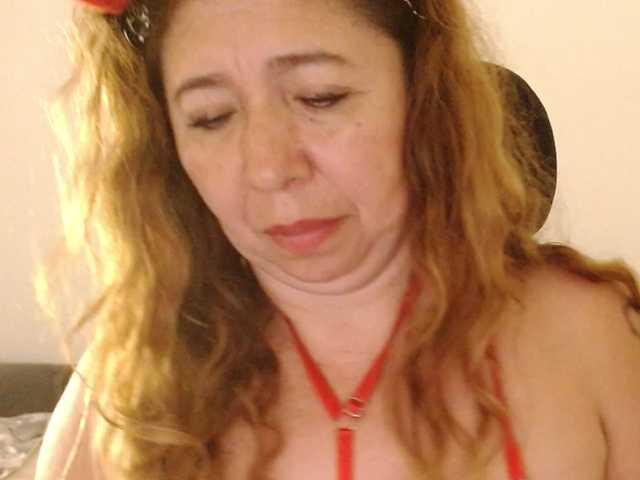 Valentina-mature live cam on BongaCams
