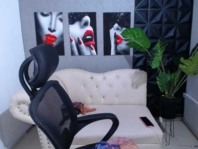 Preview of valentina-mature