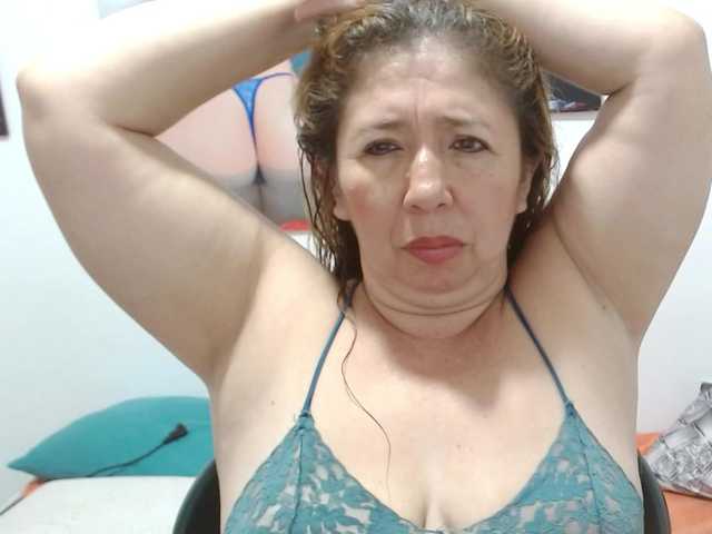 Valentina-mature live cam on BongaCams