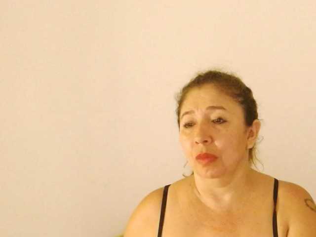 Valentina-mature live cam on BongaCams