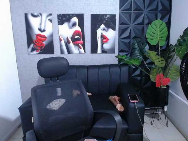 Valentina-mature live cam on BongaCams