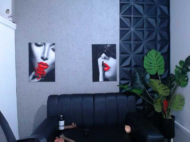 Valentina-mature
