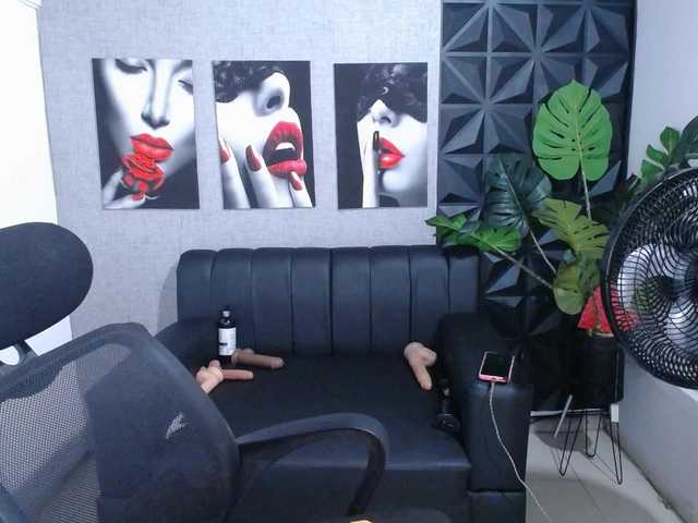 Valentina-mature live cam on BongaCams
