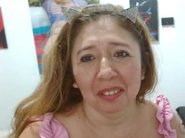 Valentina-mature live cam on BongaCams