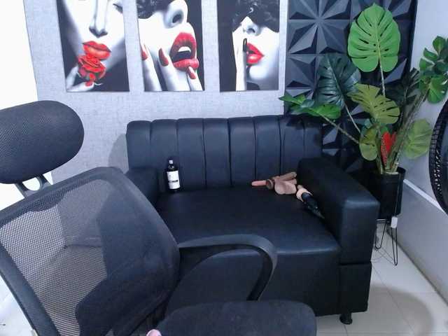 Valentina-mature
