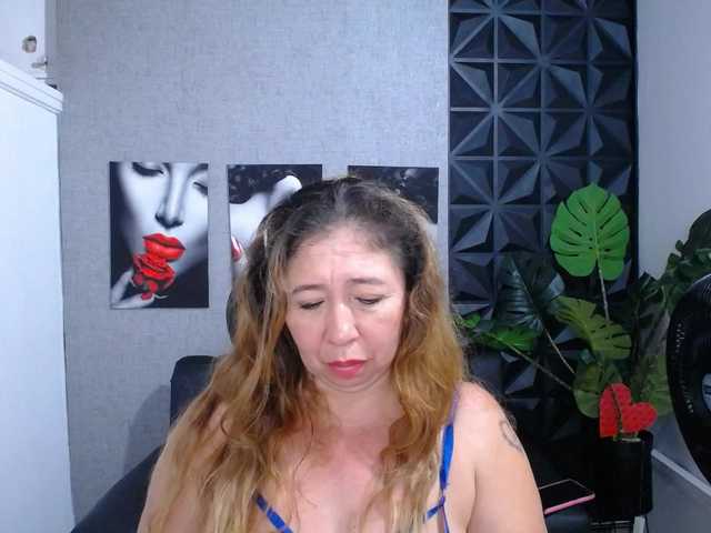 Valentina-mature