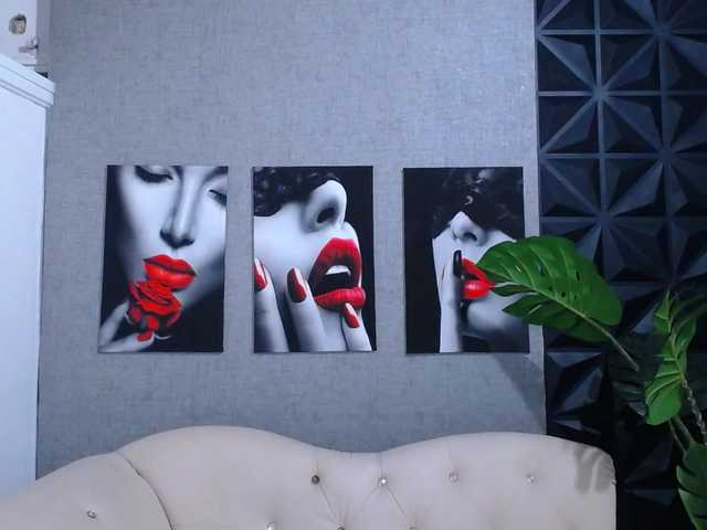 Valentina-mature's BongaCams show and profile