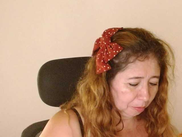 Valentina-mature live cam preview