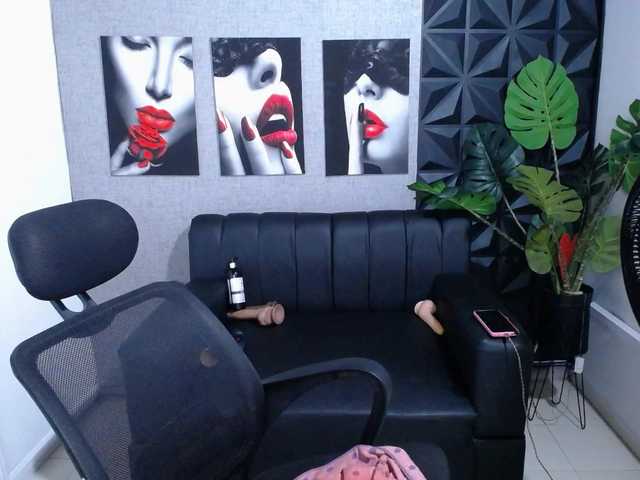 Valentina-mature