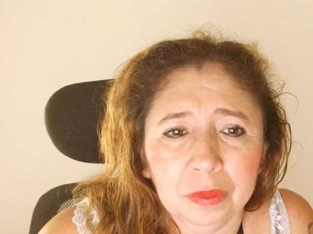 Valentina-mature, en directo ahora en BongaCams