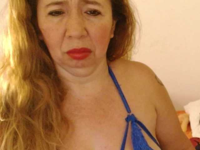 Valentina-mature live cam on BongaCams