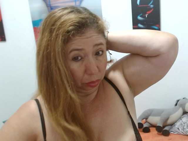 Valentina-mature live cam on BongaCams