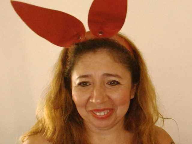 Valentina-mature live cam on BongaCams