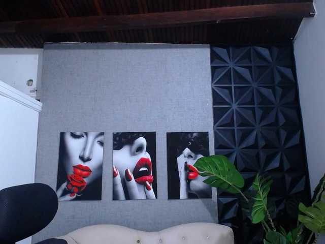 Preview of valentina-mature