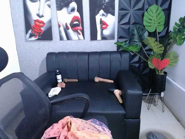 Valentina-mature