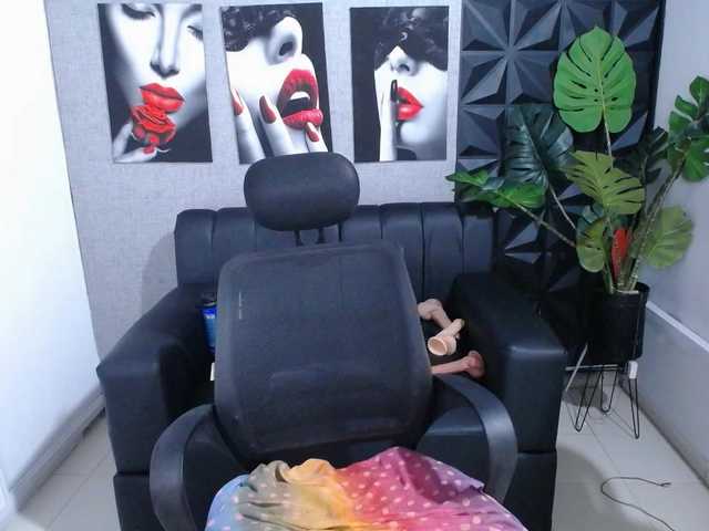 valentina-mature cam belle